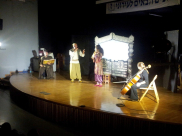 عرض مسرحية "القنديل الصغير" في يافا بحضور طلاب المدارس الابتدائية